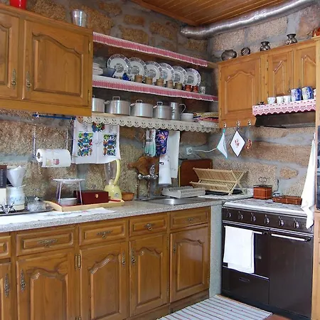 Casa Das Senhoras Farm stay Vilaranda Boa